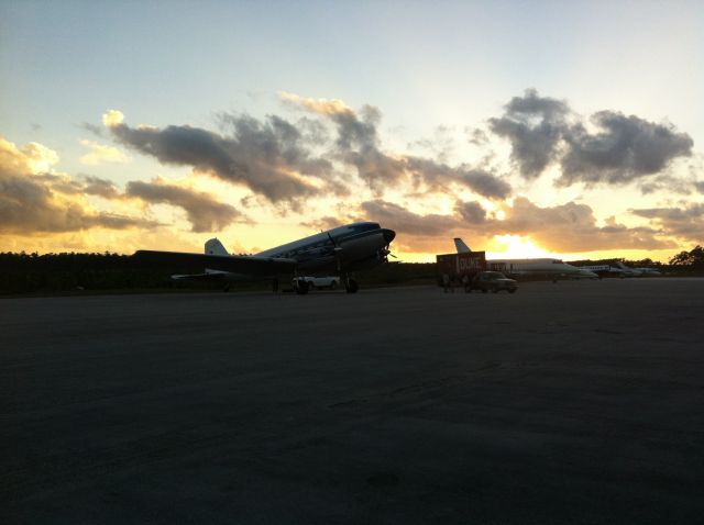 Douglas DC-3 (turbine) —