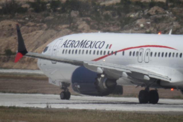 Boeing 737-900 (XA-JGQ) - CABECERA 27 MMTJ