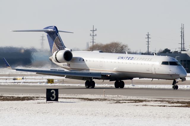 Canadair Regional Jet CRJ-700 (N155GJ)