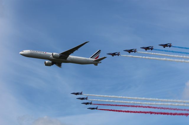 BOEING 777-300 (F-GSQJ) - B777 + Patrouille de France at La Ferté Alais