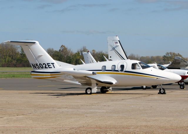 Eclipse 500 (N502ET) - Downtown Shreveport.