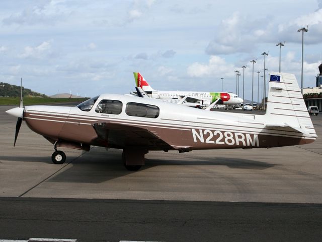 Mooney M-20 Turbo (N228RM) - Funchal, Madeira