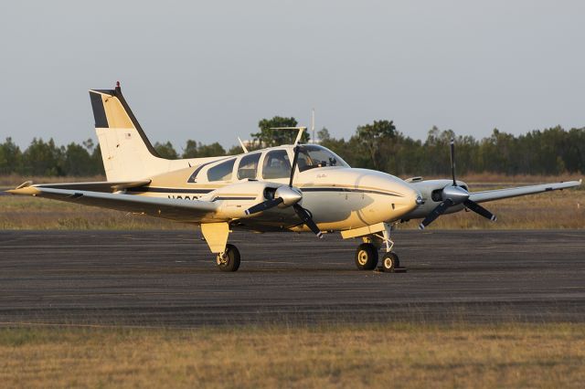 Beechcraft 55 Baron (N2025W)