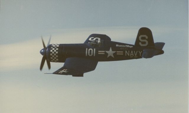 VOUGHT-SIKORSKY V-166 Corsair (N49092)