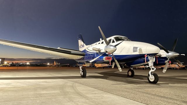 Beechcraft King Air 90 (N521WB)