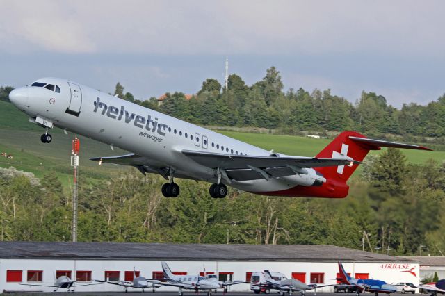 Fokker 100 (HB-JVH)