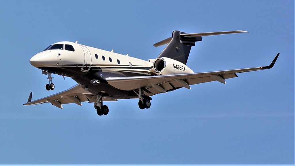 Embraer Legacy 450 (N426FX)