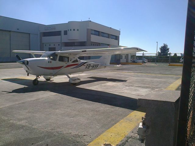 Cessna 206 Stationair (XB-HYF)