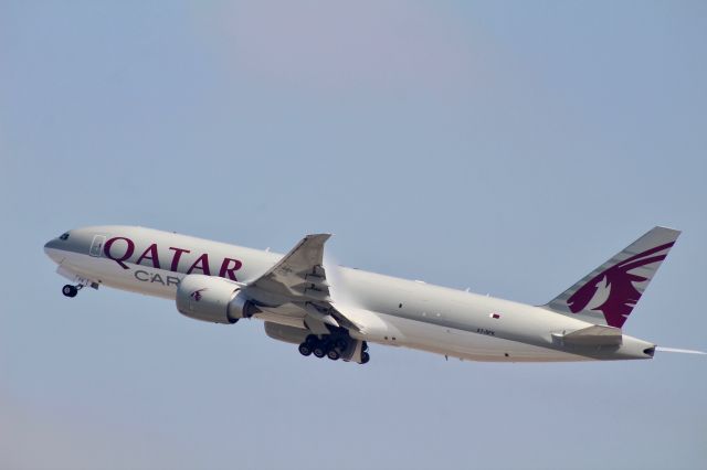 Boeing 777-200 (A7-BFK)