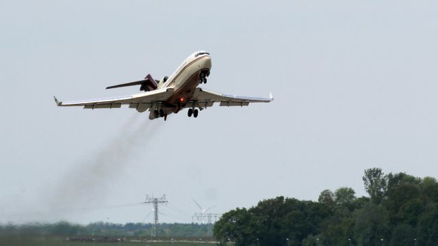 Boeing 727-100 (N311AG)