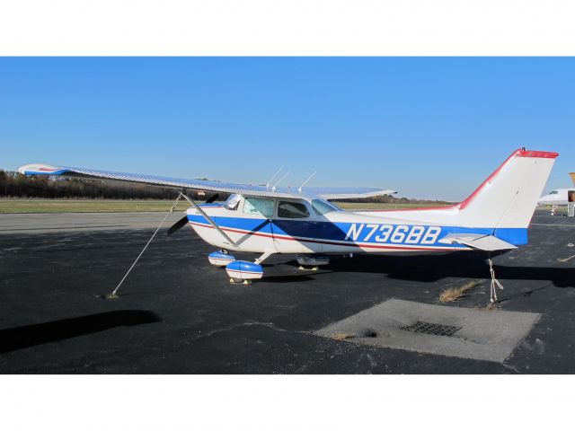 Cessna Skyhawk (N736BB)