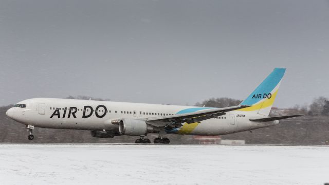 BOEING 767-300 (JA601A) - Hokkaido International Airlines / Boeing 767-381br /Dec.06.2015 Hakodate Airport [HKD/RJCH] JAPAN