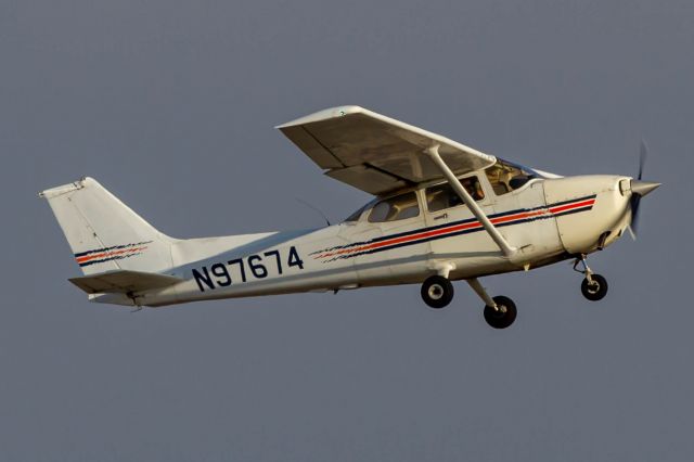 Cessna Skyhawk (N97674)