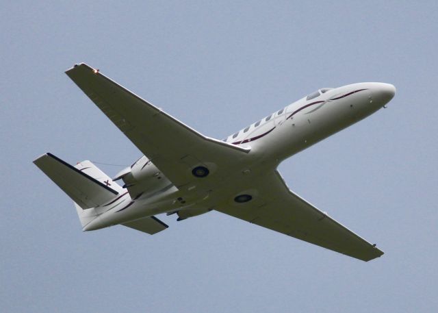 Cessna Citation V (N560CX) - At Shreveport Regional. Taking off in the pouring rain.