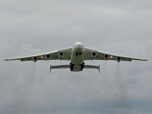 Antonov Antheus (UR-82060) - Just lifted off of the runway.