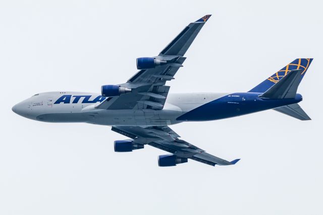 Boeing 747-400 (N493MC) - Big Atlas 747 on base over Sandy Hook NJ.  November, 2018