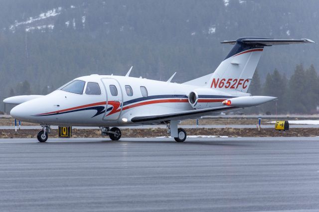 Eclipse 500 (N652FC)