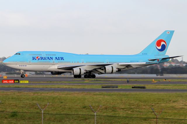 Boeing 747-400 (HL7472) - 23 NOV 2012