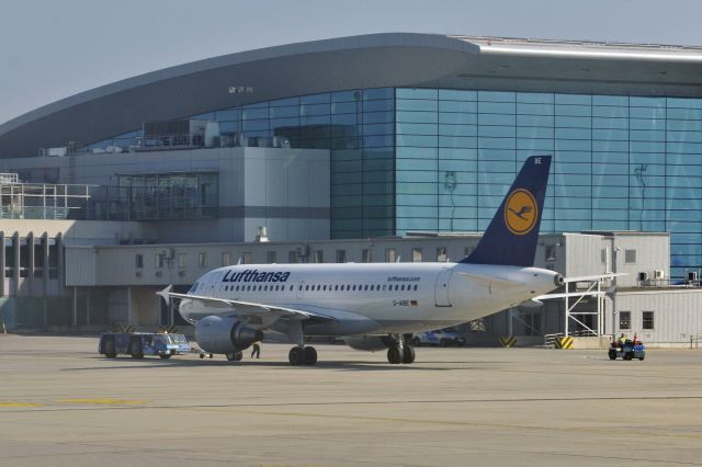 Airbus A319 (D-AIBE) - Lufthansa Airbus A319-112 D-AIBE in Budapest 