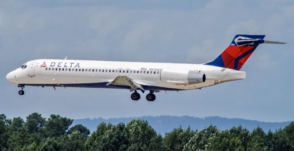 Boeing 717-200 (N970AT) - Landing on a beautiful afternoon!  8/28/21.