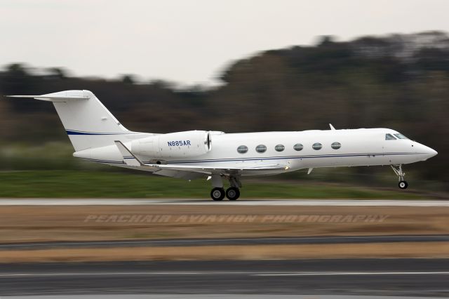 Gulfstream Aerospace Gulfstream IV (N885AR) - Departing for KISP