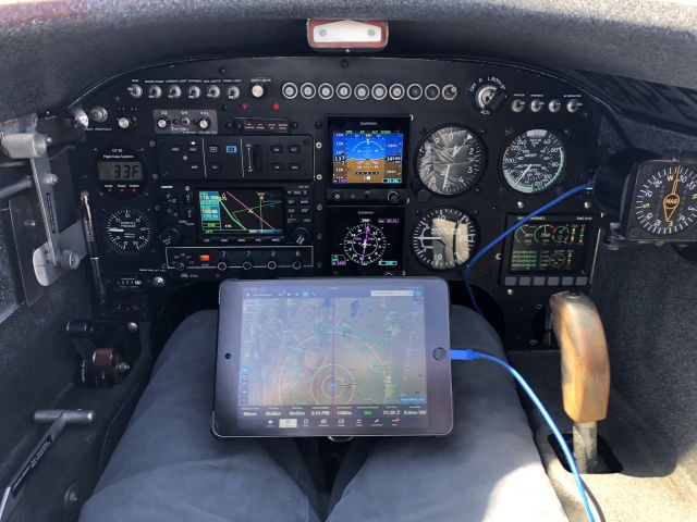 Piper Cheyenne (N29RS)