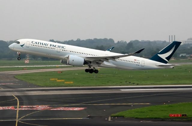 Airbus A350-900 (B-LRI)