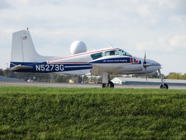 Cessna 310 (N5273G)