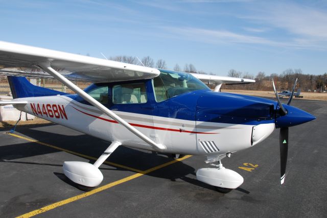 Cessna Skyhawk (N4468N) - C182 SMA Diesel