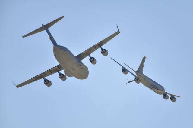 Boeing Globemaster III (00179) - USAF C-17 Globmaster II and KC-135R refueling demonstration at Nellis AFB during Aviation Nation 2019.