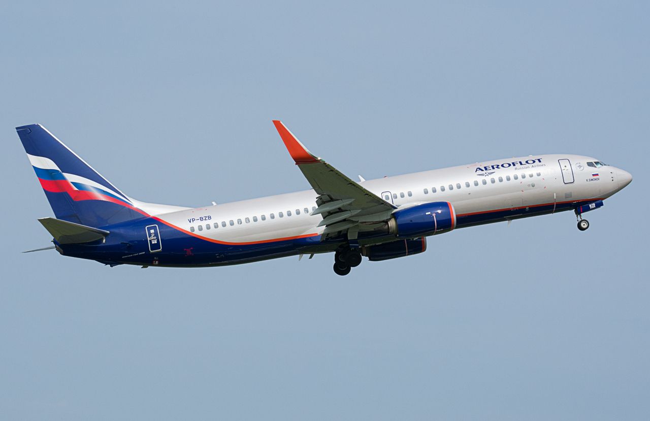 Boeing 737-800 (VP-BZB)