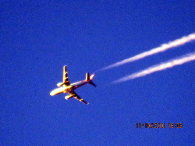 Airbus A319 (N805AW)