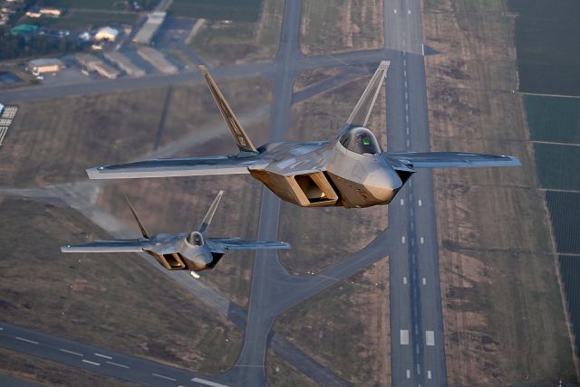 Lockheed F-22 Raptor (04-0083)