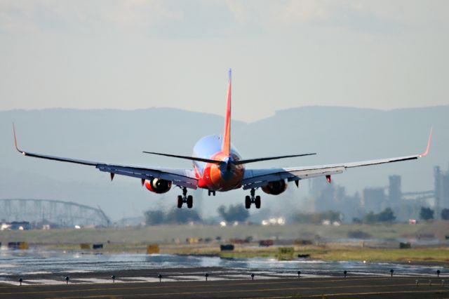 Boeing 737-700 (N217JC)