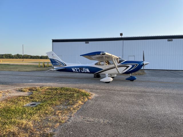 Cessna Skylane (N270DM)