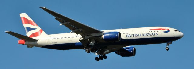 Boeing 777-200 (G-YMMN)