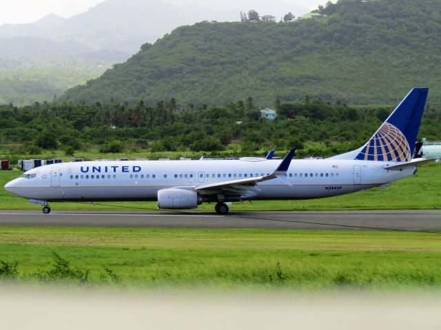 Boeing 737-900 (N38459)