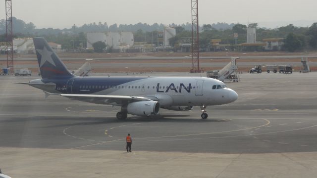 Airbus A319 (CC-CPF)