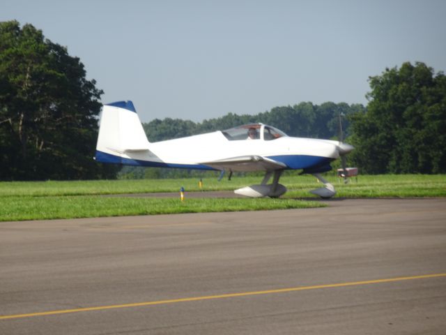 Vans RV-7 (N90MD)