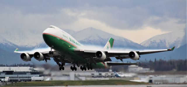 Boeing 747-400 (B-16406)