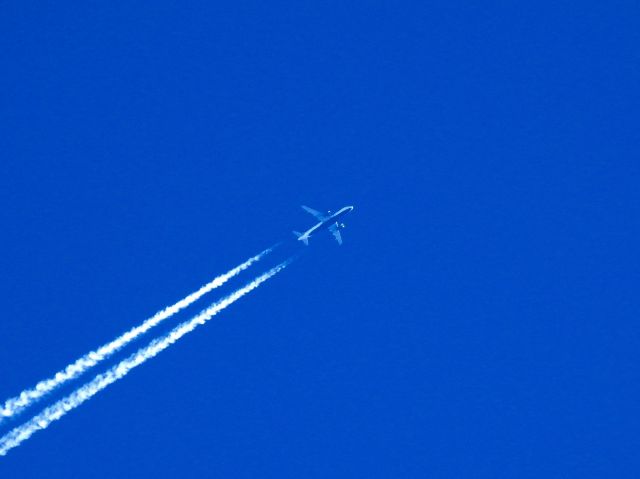 Airbus A320 (N760JB)