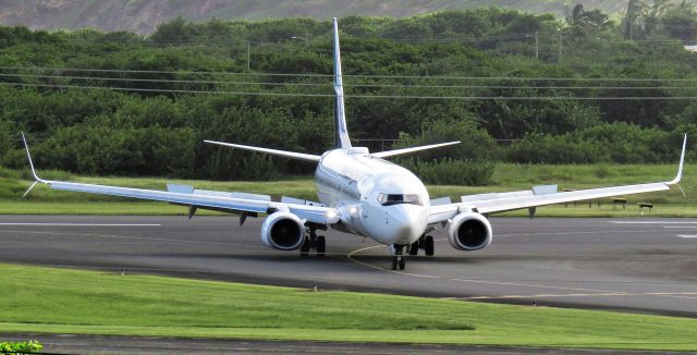 Boeing 737-800 (C-GKWJ)