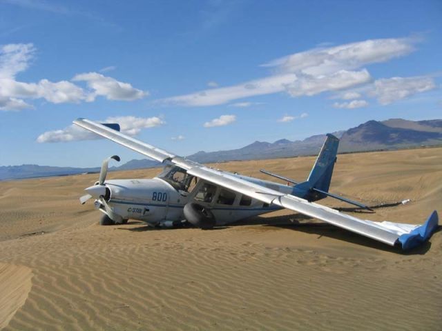 C-FXOH — - Helio 800 that hit sandbar on take-off roll in Southern Greenland, disassembled that evening and trailerd to get re-bulit