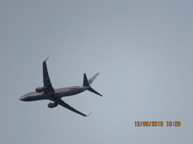Boeing 737-800 (N907AN)