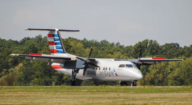 de Havilland Dash 8-200 (N839EX) - New York Air Show at Stewart International Airport (SWF/KSWF) in New Windsor, Ny.  