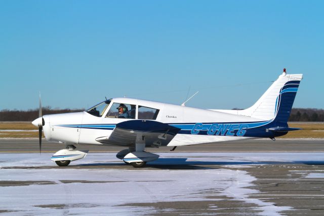 Piper Cherokee (C-GNEG) - Cherokee 140 coming in for fuel - Sunday Jan 27, 2013