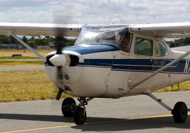 Cessna Skyhawk (N739HE)