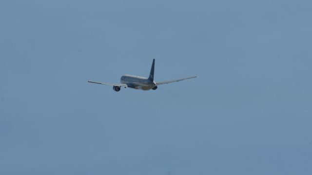 BOEING 767-300 (N120DL)