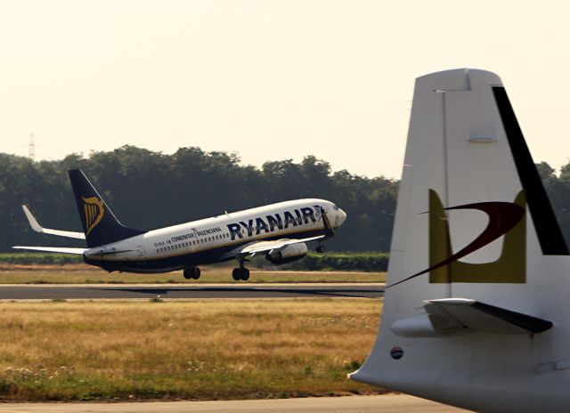 Boeing 737-800 (EI-DLK)