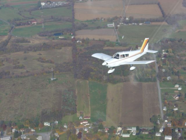 Piper Cherokee (N8992J)